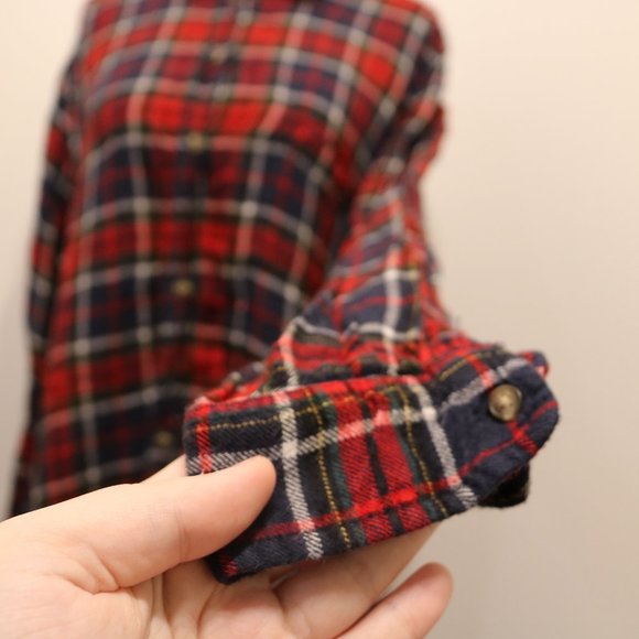 Comfy AE Flannel - Picture 9 of 12